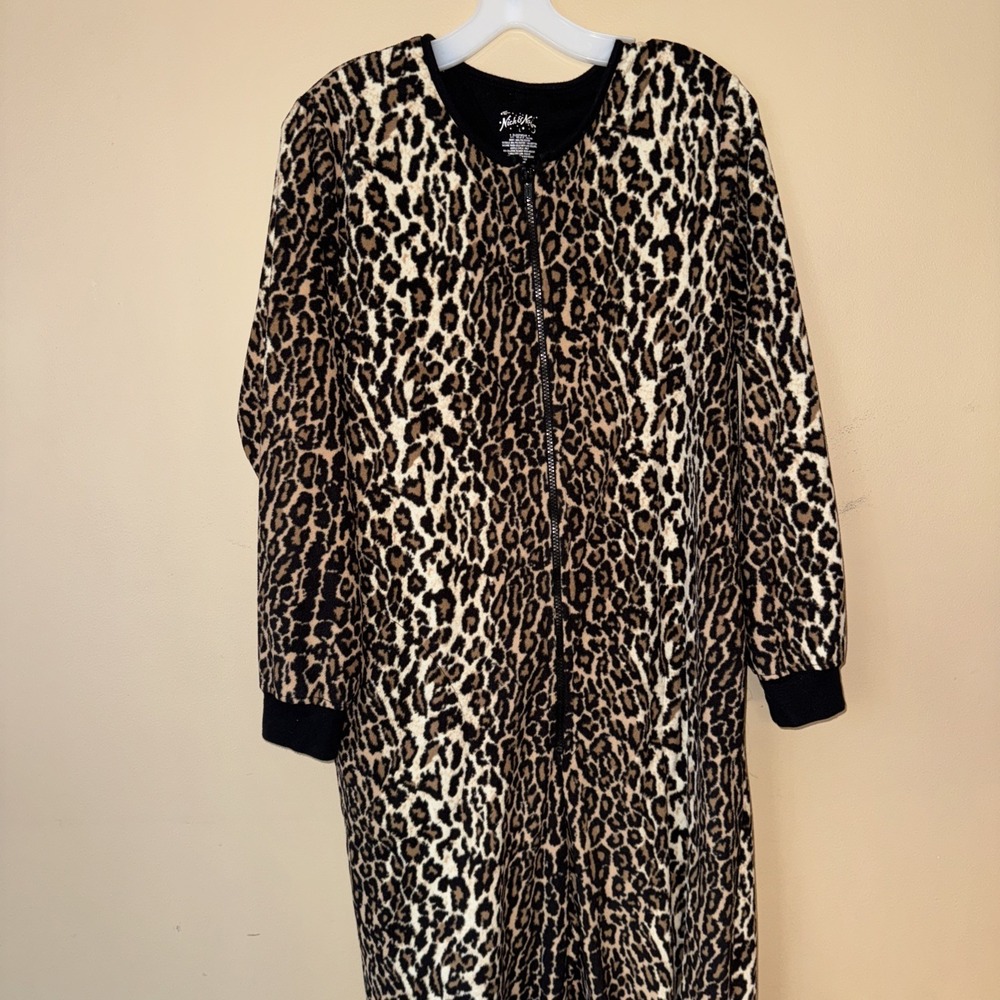 Nick & Nora Fleece Leopard Zip Up Adult One Piece Footie Pajamas Animal Large
